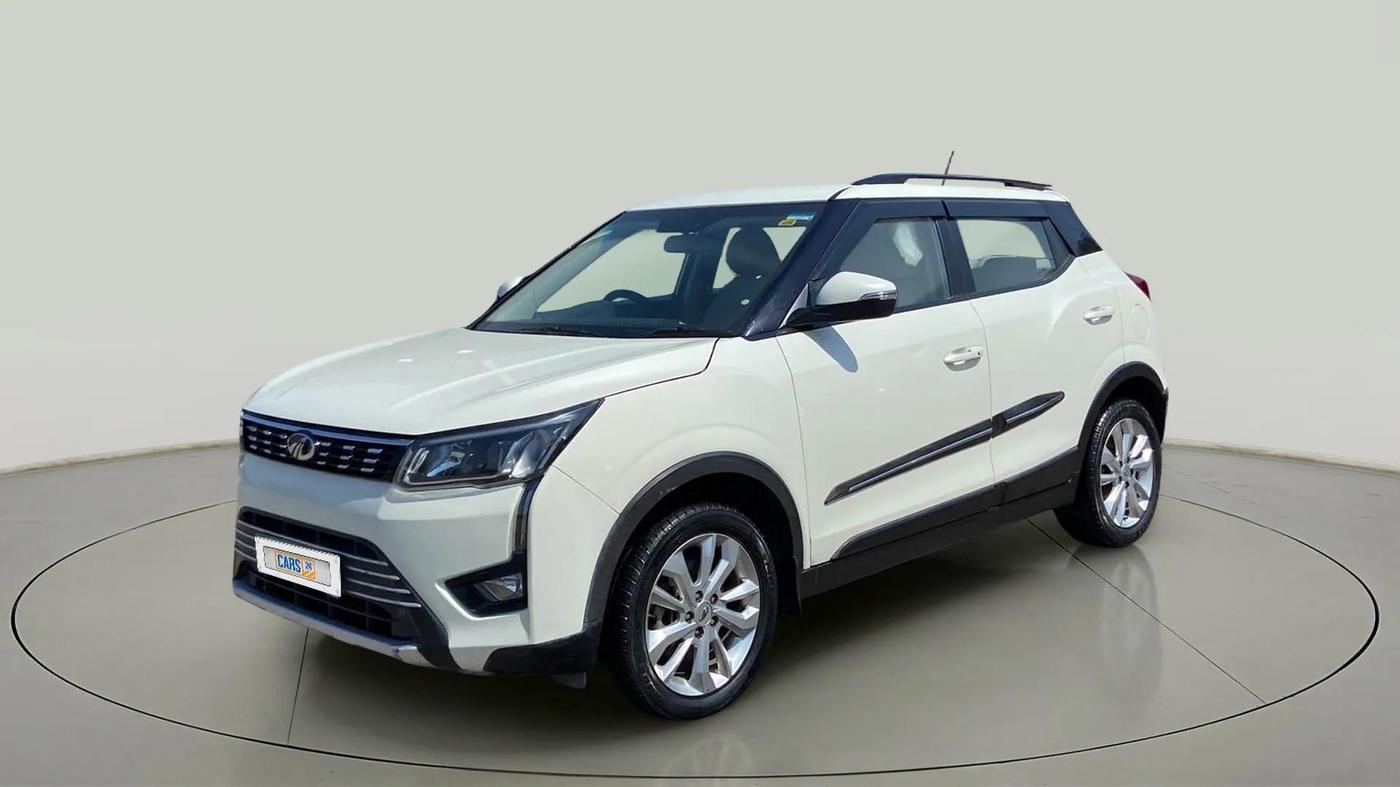 2020 Mahindra XUV300 W8 1.5 DIESEL AMT, Diesel, Automatic, 96,165 km, Left Front Diagonal