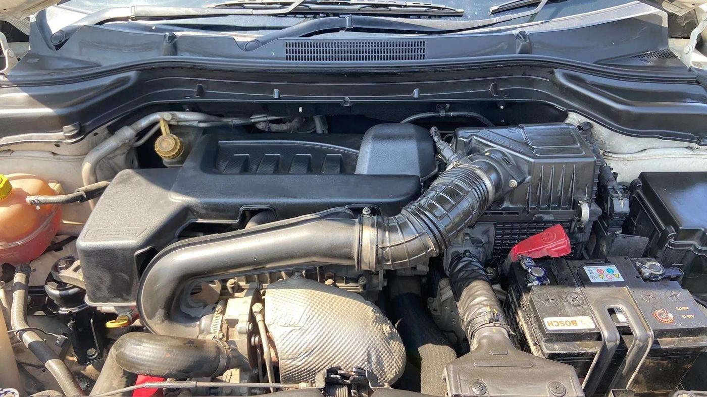 2020 Mahindra XUV300 W8 1.5 DIESEL AMT, Diesel, Automatic, 96,165 km, Open Bonet