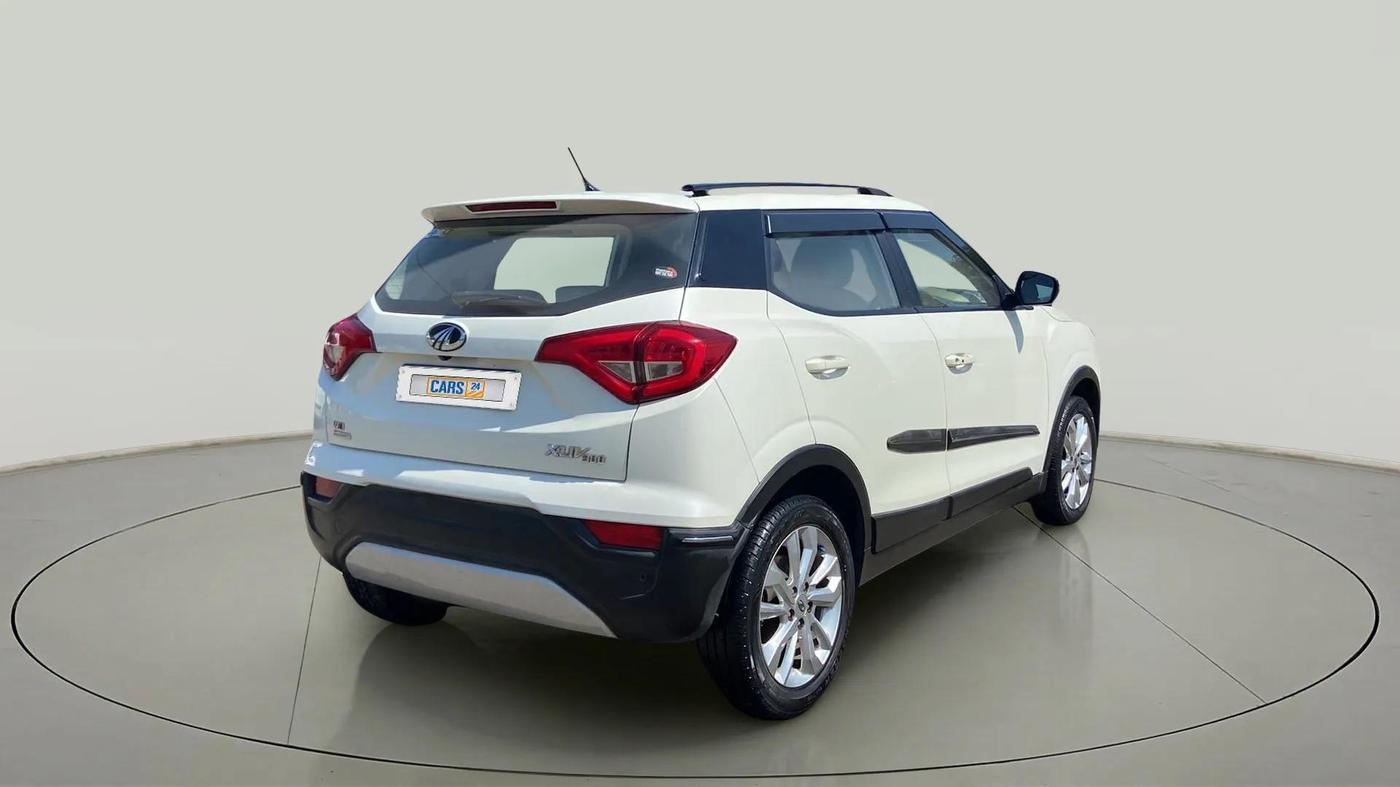 2020 Mahindra XUV300 W8 1.5 DIESEL AMT, Diesel, Automatic, 96,165 km, Right Back Diagonal
