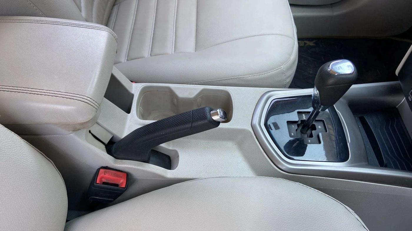 2020 Mahindra XUV300 W8 1.5 DIESEL AMT, Diesel, Automatic, 96,165 km, Gear Lever