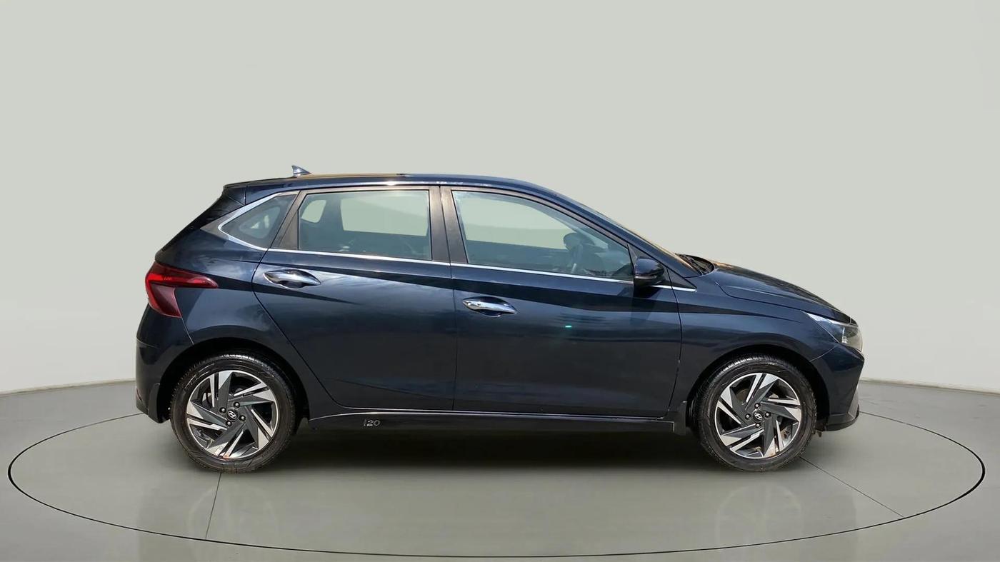 2021 Hyundai NEW I20 ASTA (O) 1.5 CRDI MT, Diesel, Manual, 35,072 km, Right Side View