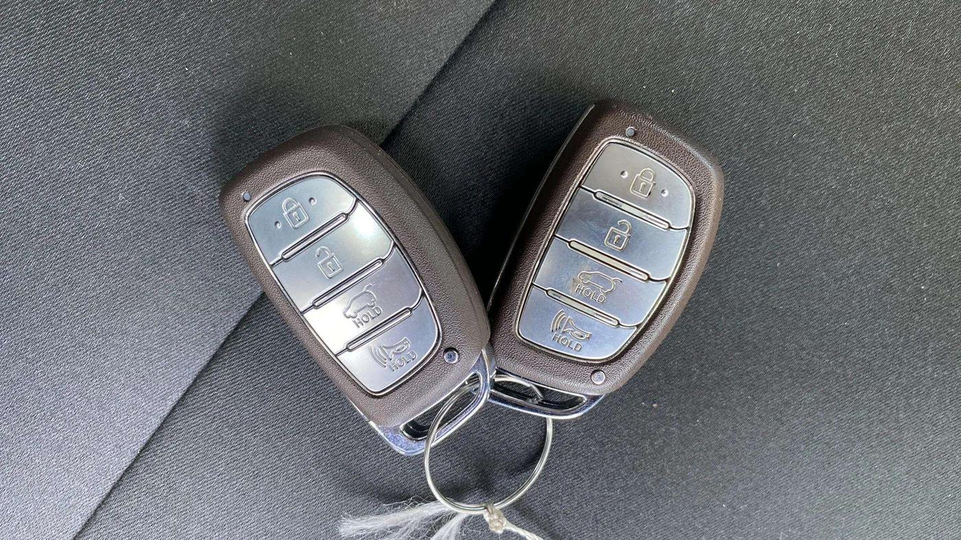 2021 Hyundai NEW I20 ASTA (O) 1.5 CRDI MT, Diesel, Manual, 35,072 km, Key Close Up