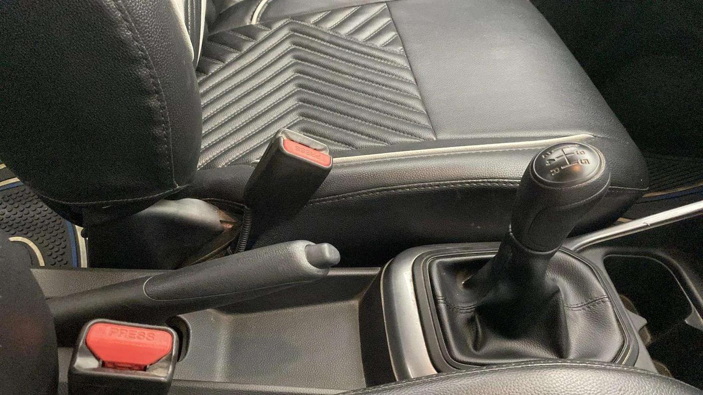 2020 Maruti IGNIS SIGMA 1.2, Petrol, Manual, 15,767 km, Gear Lever