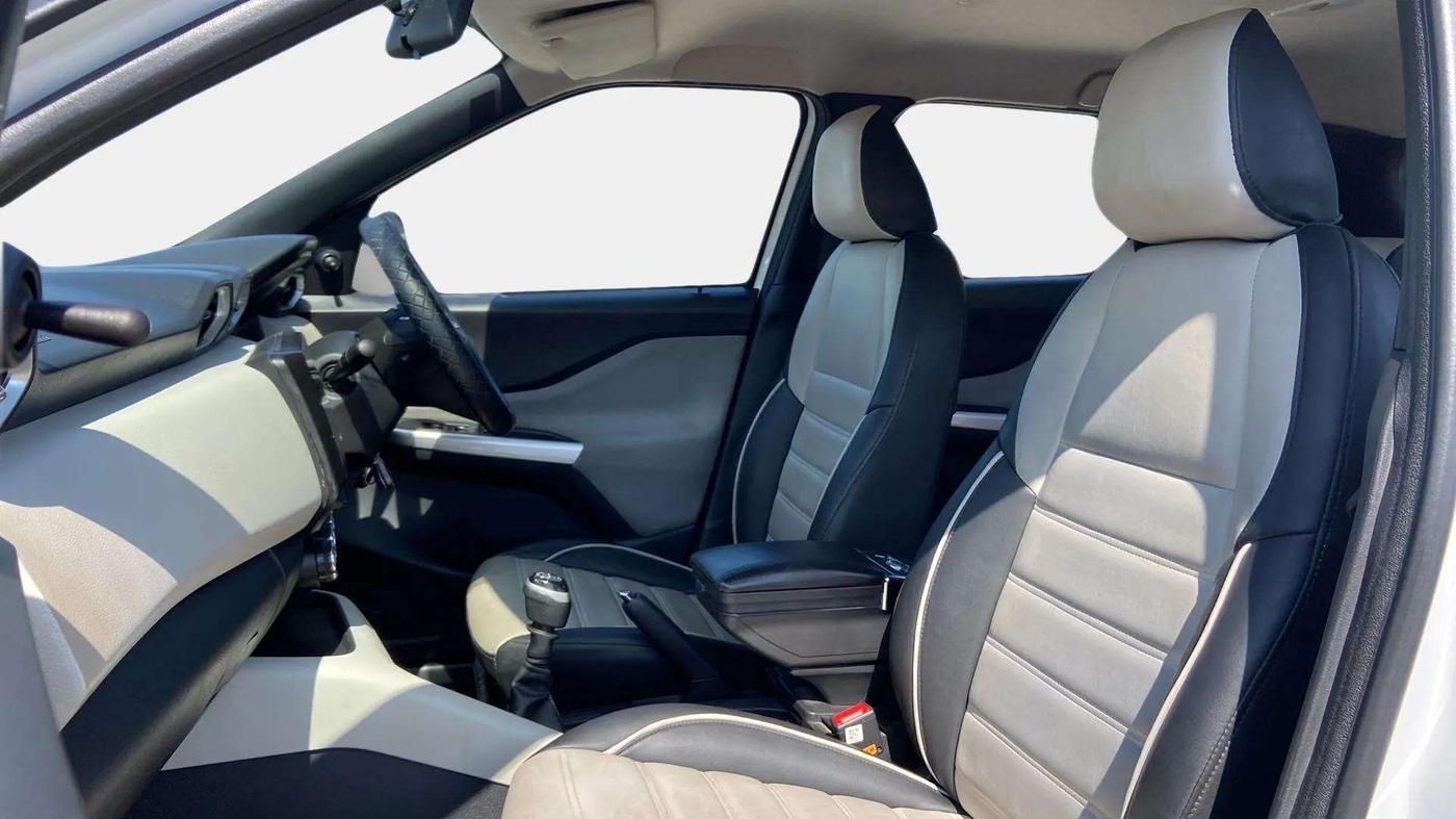 2021 Nissan MAGNITE XE, Petrol, Manual, 11,018 km, Right Side Front Door Cabin