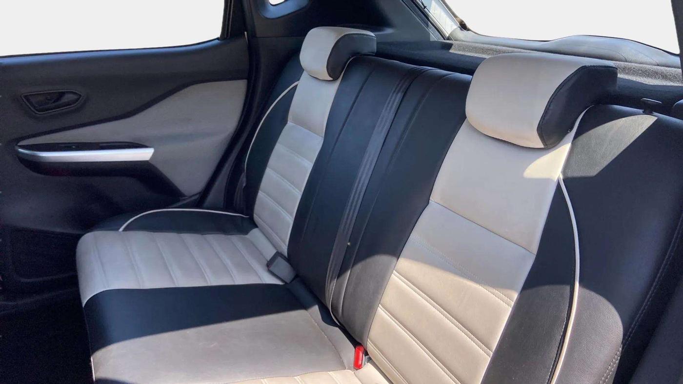 2021 Nissan MAGNITE XE, Petrol, Manual, 11,018 km, Right Side Rear Door Cabin