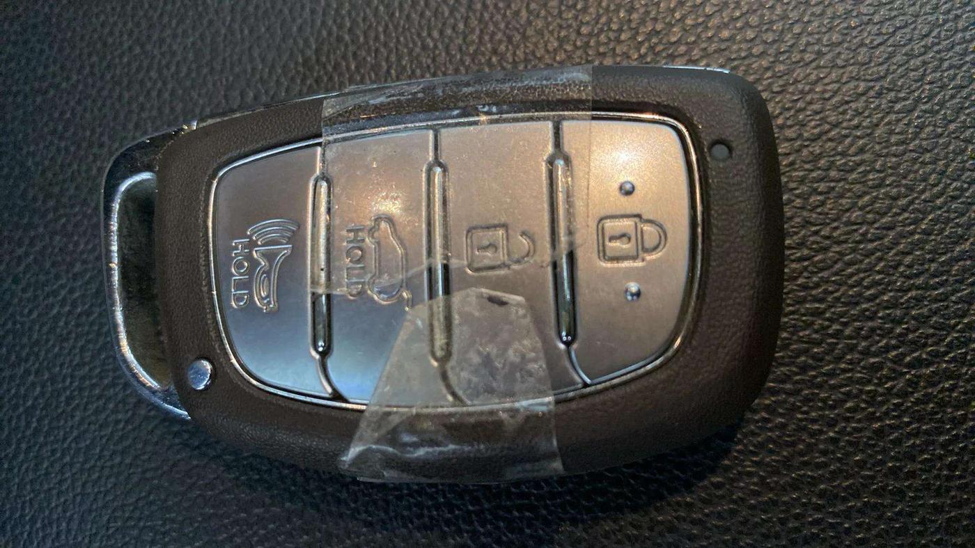 2022 Hyundai NEW I20 N LINE N8 1.0 TURBO GDI IMT DUAL TONE, Petrol, Manual, 65,642 km, Key Close Up