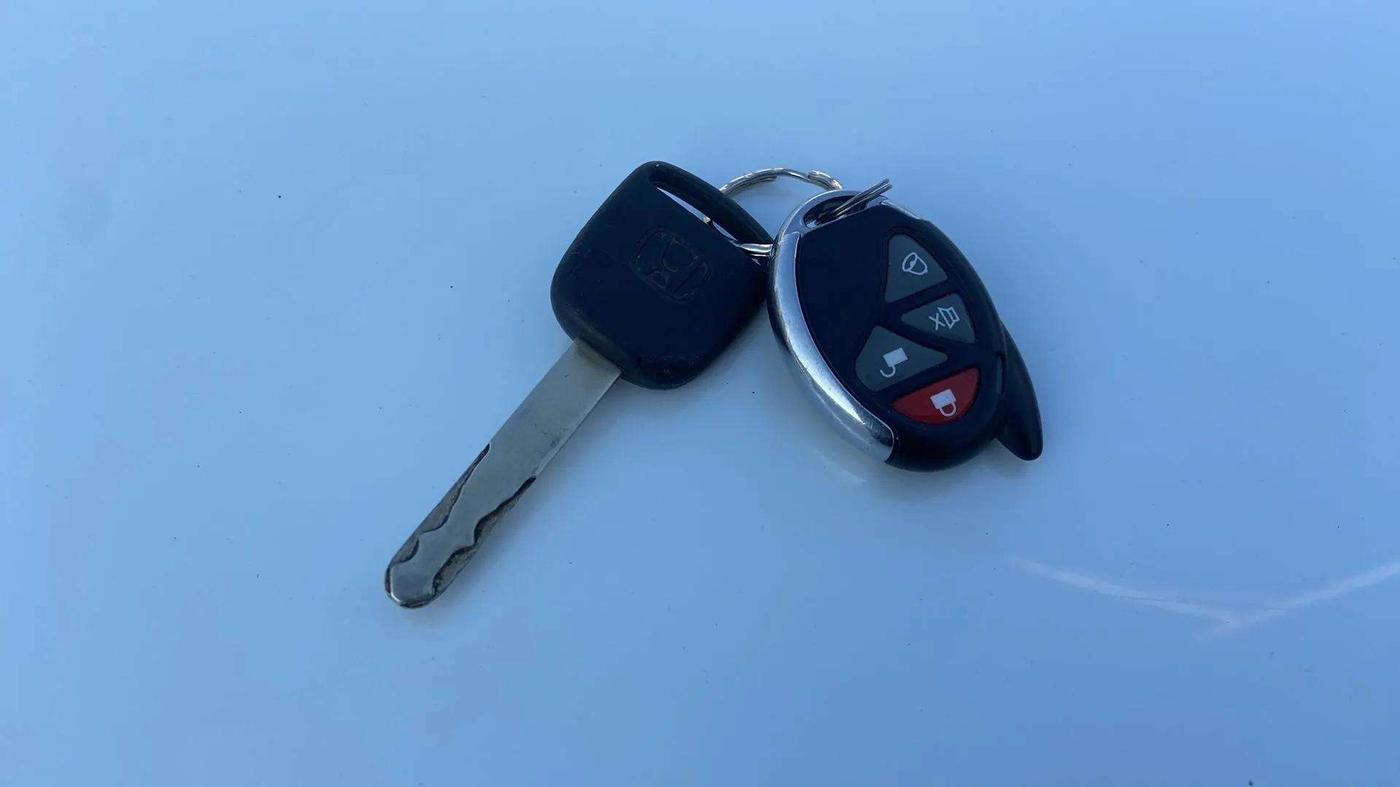 2015 Honda Jazz 1.2L I-VTEC V AT, Petrol, Automatic, 1,10,023 km, Key Close Up