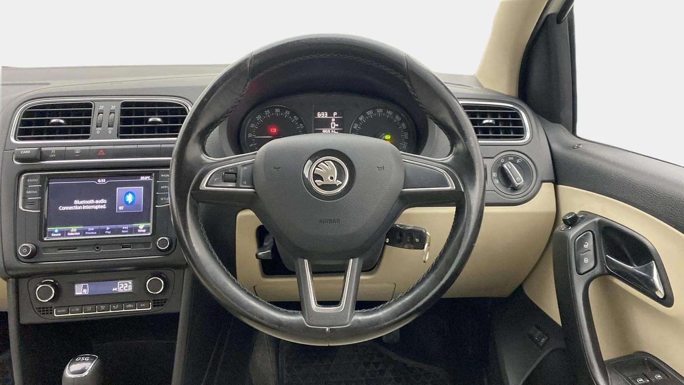2017 Skoda Rapid STYLE 1.5 TDI AT, Diesel, Automatic, 95,893 km, Steering Wheel Close Up