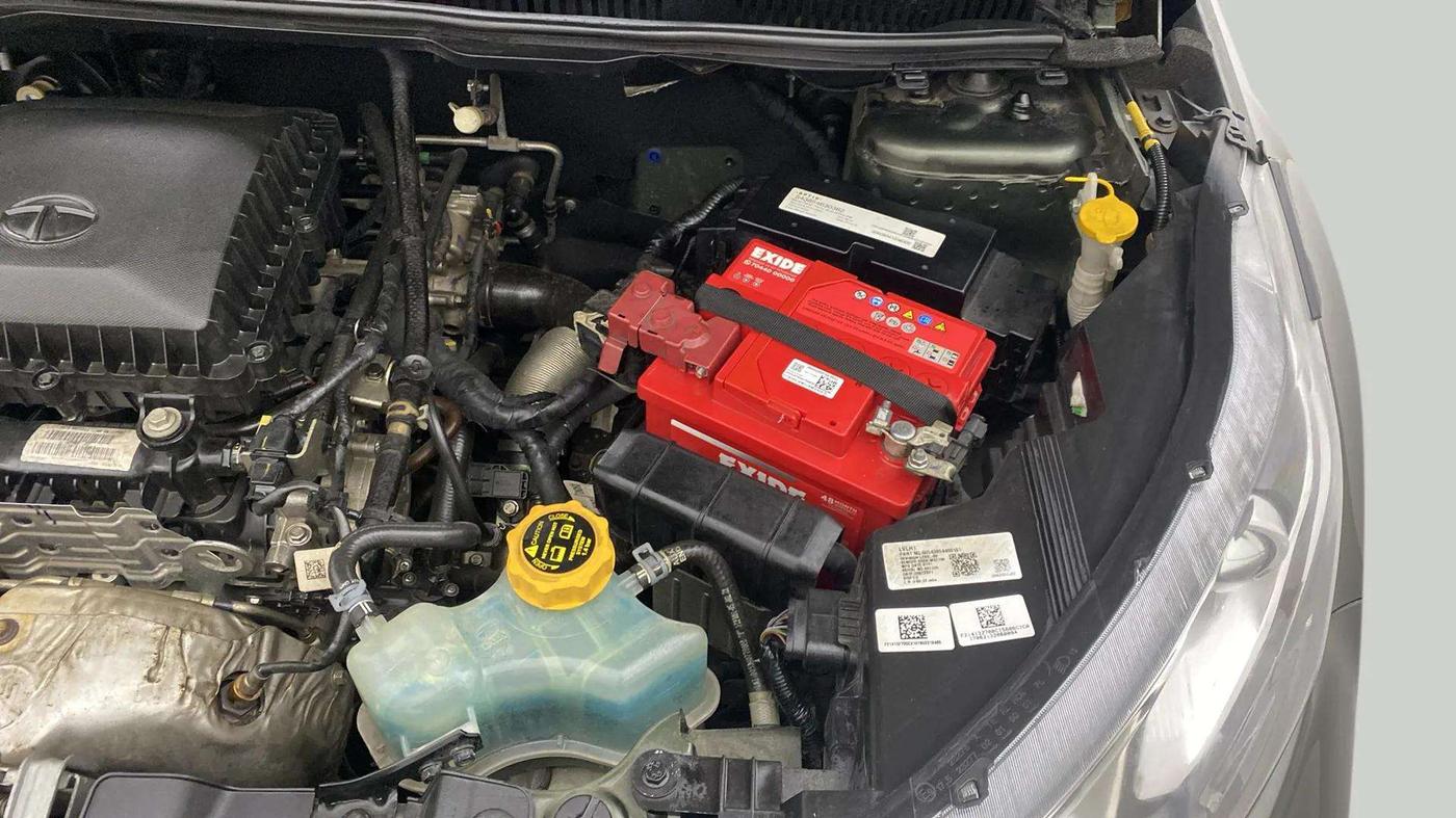 2021 Tata NEXON XMA SUNROOF PETROL, Petrol, Automatic, 9,602 km, Engine View - Left