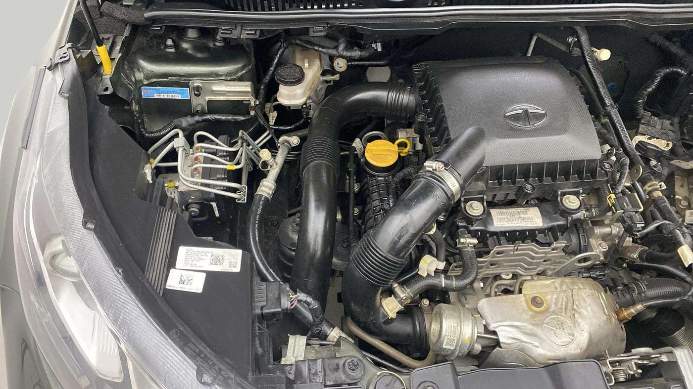 2021 Tata NEXON XMA SUNROOF PETROL, Petrol, Automatic, 9,602 km, Engine View - Right