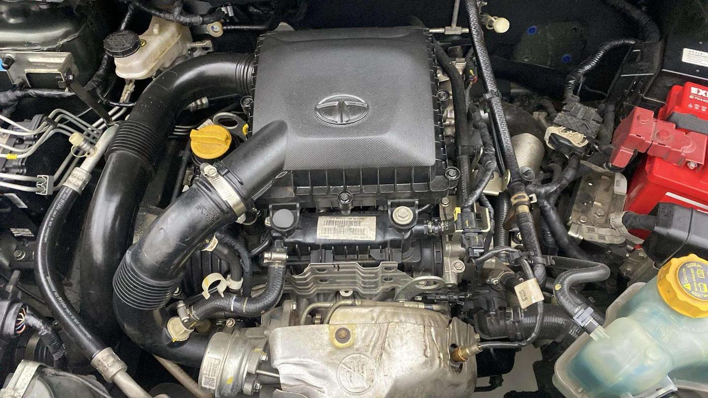 2021 Tata NEXON XMA SUNROOF PETROL, Petrol, Automatic, 9,602 km, Engine View
