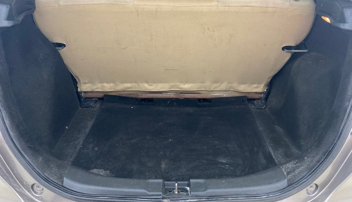 2016 Honda Jazz 1.2L I-VTEC V, Petrol, Manual, 82,632 km, Boot Inside