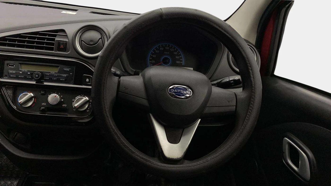2018 Datsun Go T (O), Petrol, Manual, 44,252 km, Steering Wheel Close Up