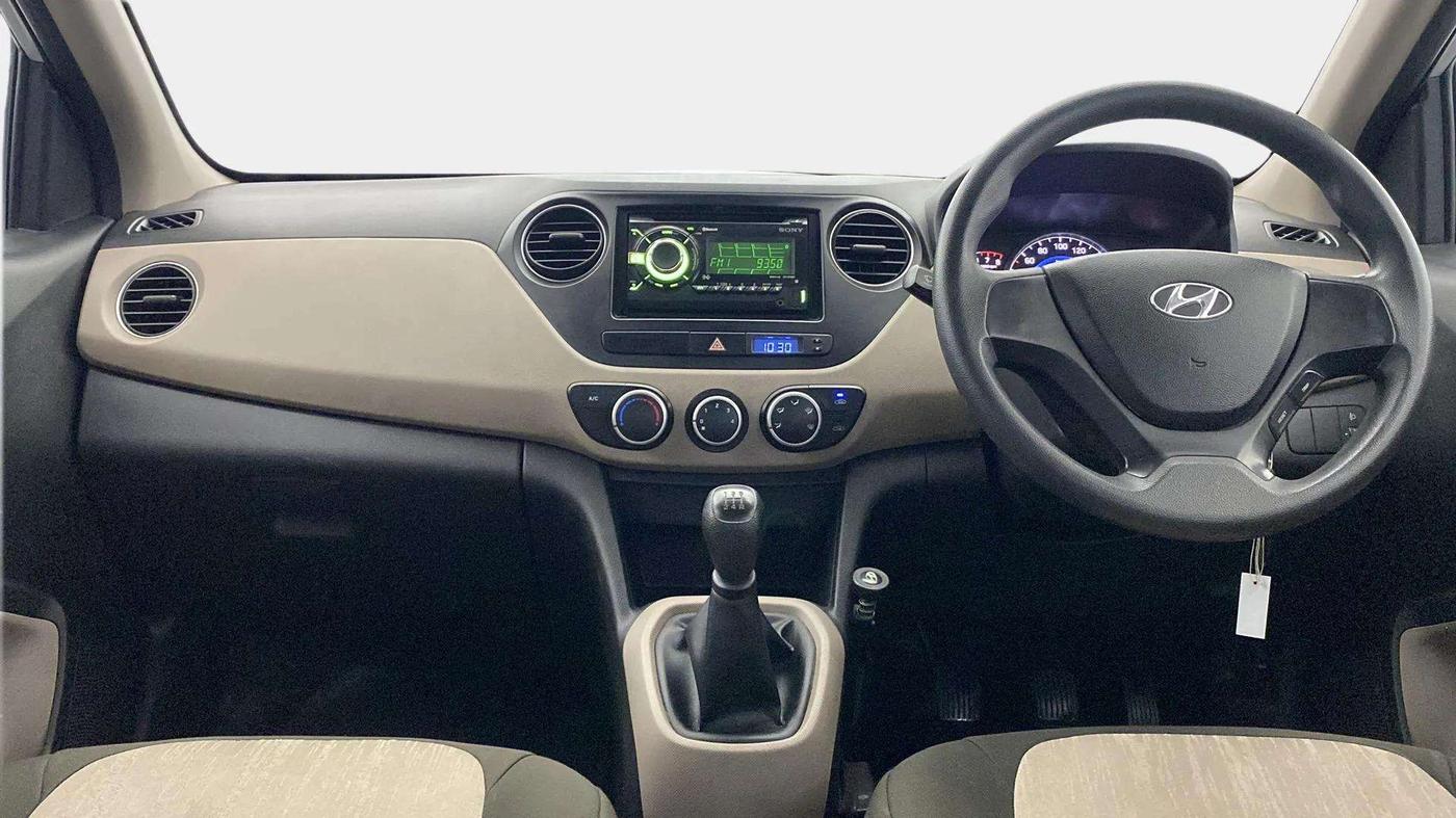 2015 Hyundai Grand i10 MAGNA 1.2 KAPPA VTVT, Petrol, Manual, 27,108 km, Dashboard