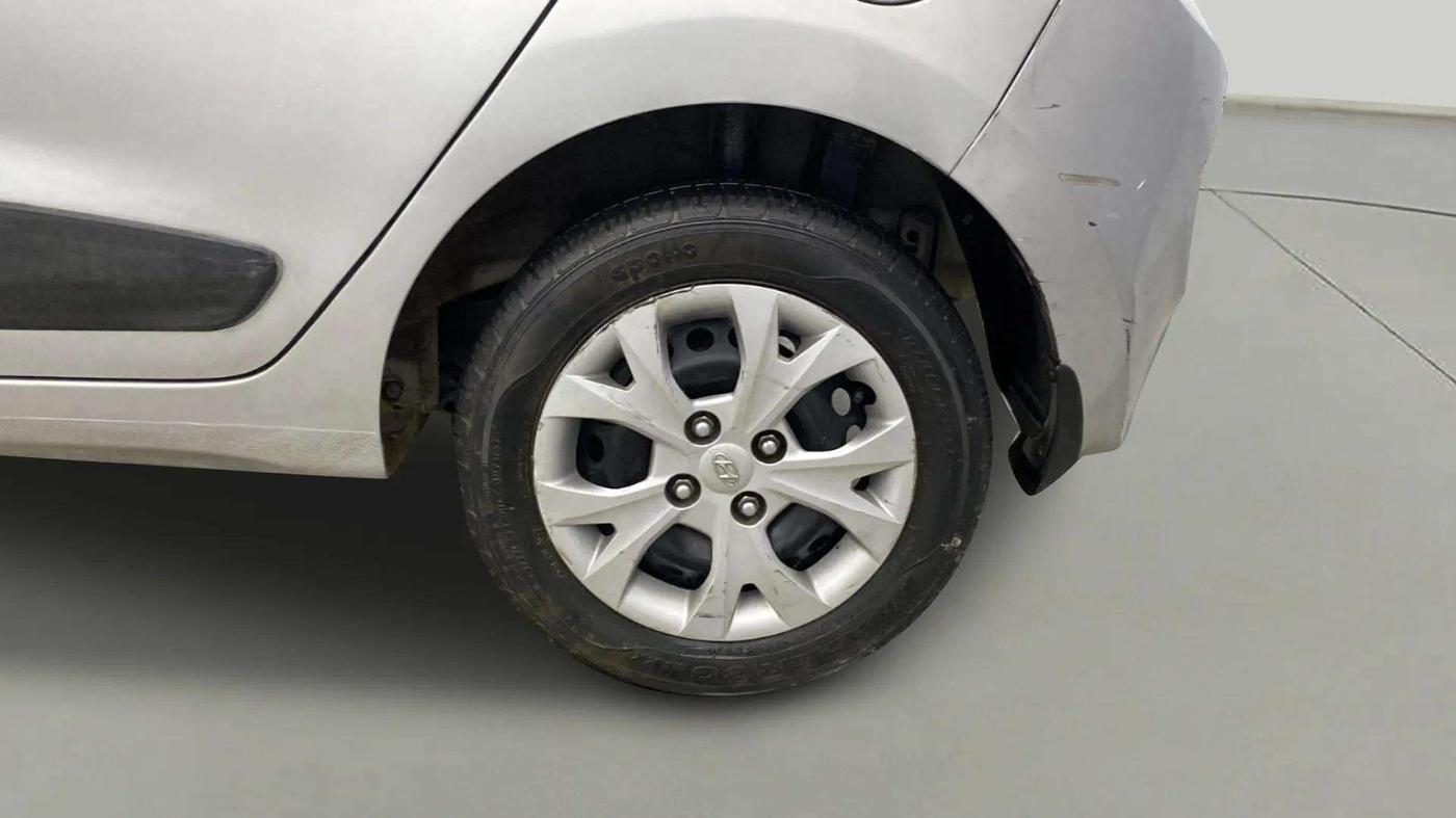 2015 Hyundai Grand i10 MAGNA 1.2 KAPPA VTVT, Petrol, Manual, 27,108 km, Left Rear Wheel