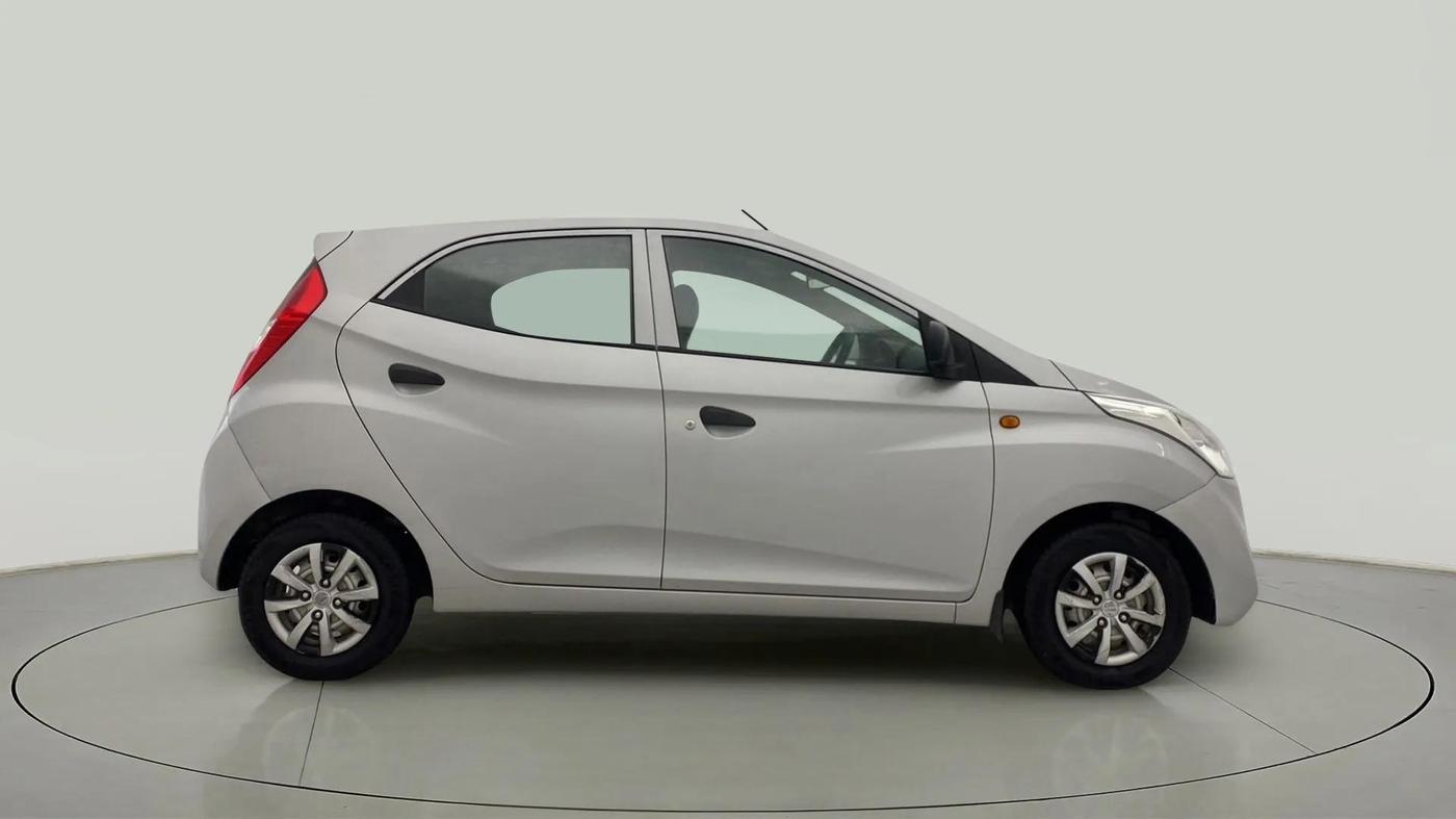 2013 Hyundai Eon ERA +, Petrol, Manual, 42,353 km, Right Side View