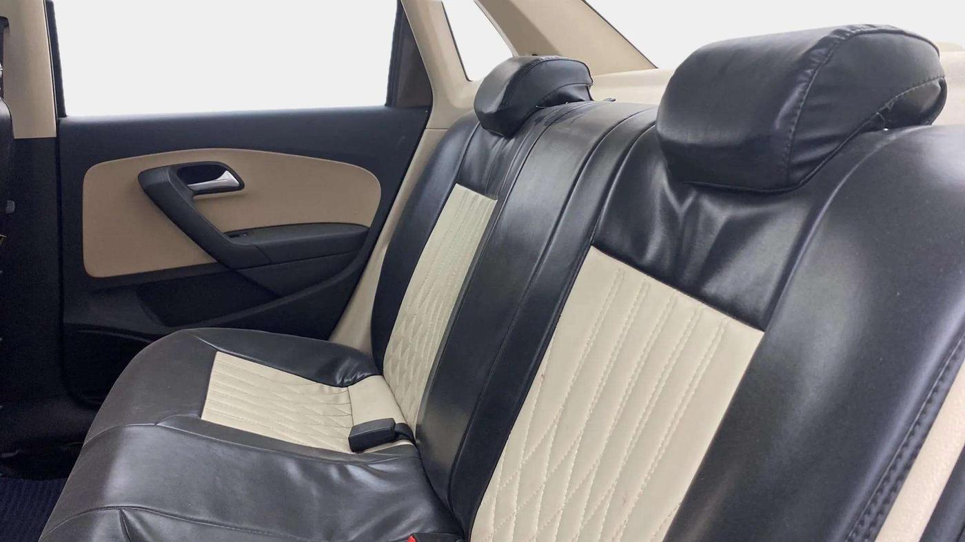 2019 Volkswagen Ameo HIGHLINE PLUS 1.5L AT 16 ALLOY, Diesel, Automatic, 94,461 km, Right Side Rear Door Cabin