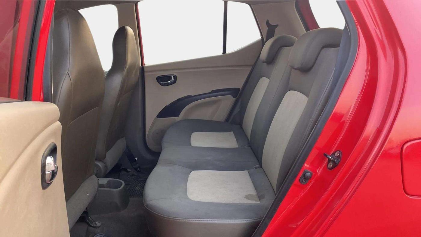 2013 Hyundai i10 SPORTZ 1.2 AT, Petrol, Automatic, 81,563 km, Right Side Rear Door Cabin