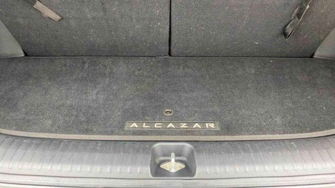 2021 Hyundai ALCAZAR PRESTIGE (O) 6STR 2.0 AT, Petrol, Automatic, 21,274 km, Boot Open Zoomed View