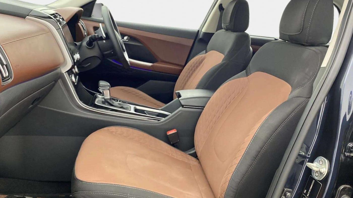 2021 Hyundai ALCAZAR PRESTIGE (O) 6STR 2.0 AT, Petrol, Automatic, 21,274 km, Right Side Front Door Cabin