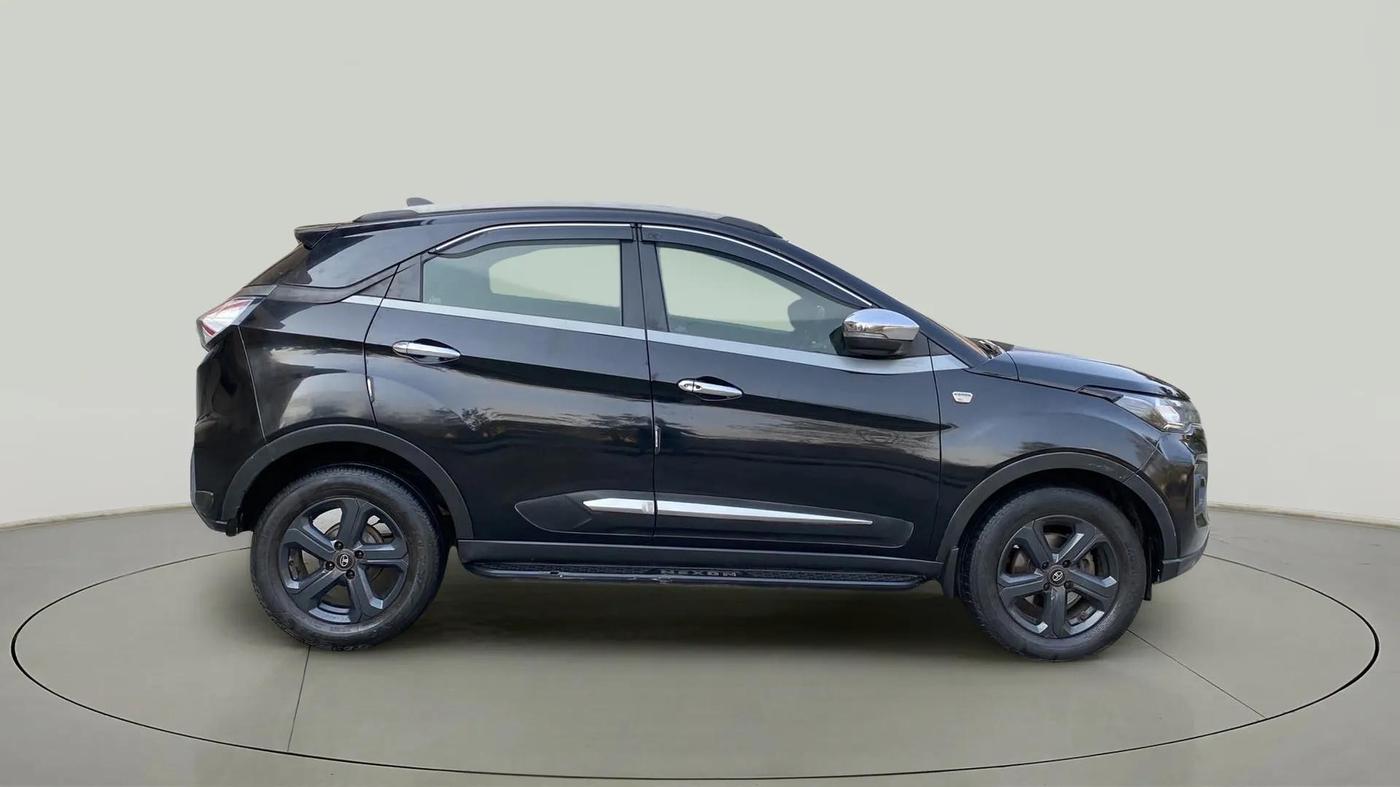 2022 Tata NEXON XZ PLUS (O) DIESEL DARK EDITION, Diesel, Manual, 60,093 km, Right Side View