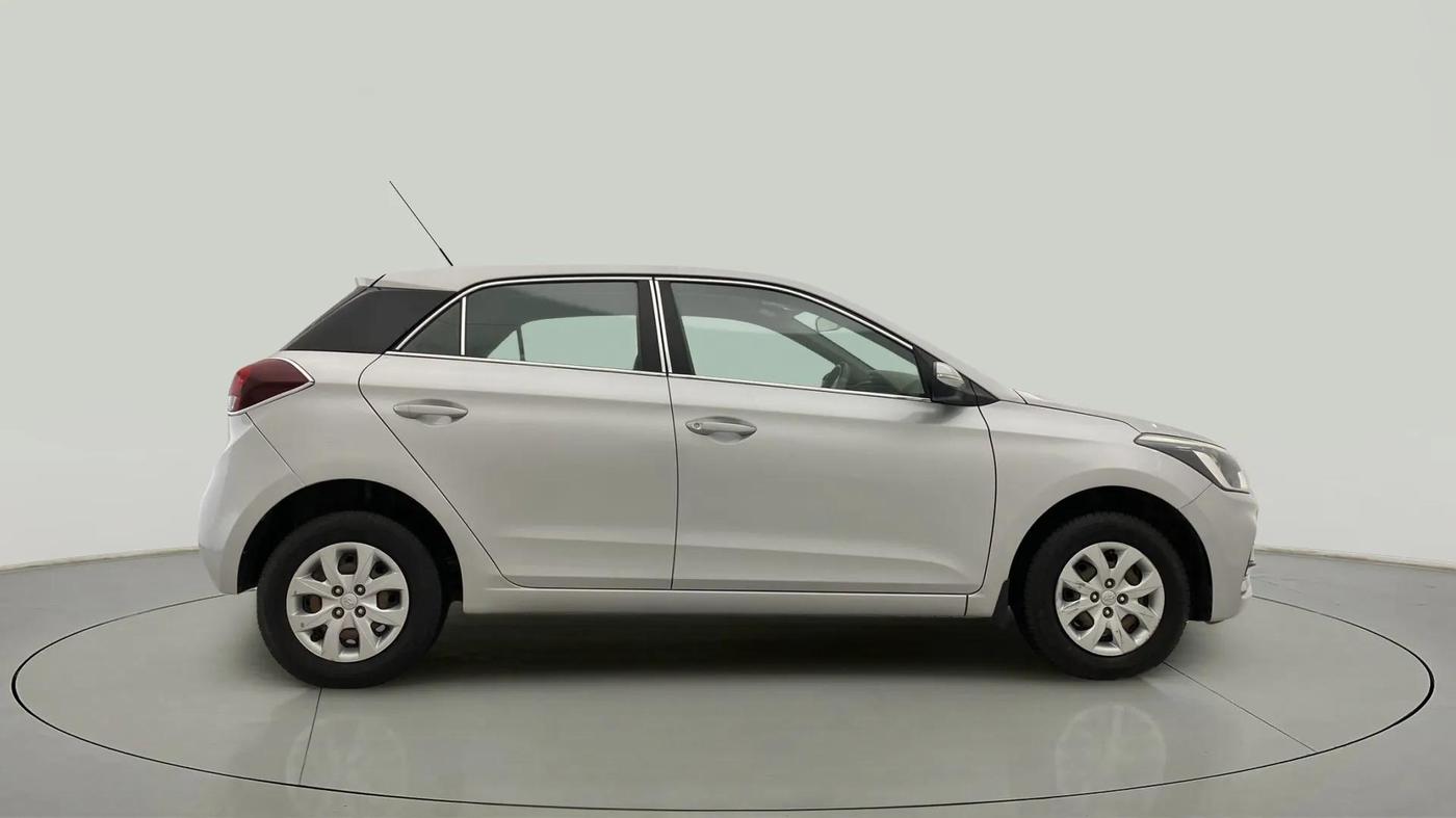 2018 Hyundai Elite i20 SPORTZ 1.2, Petrol, Manual, 58,860 km, Right Side View