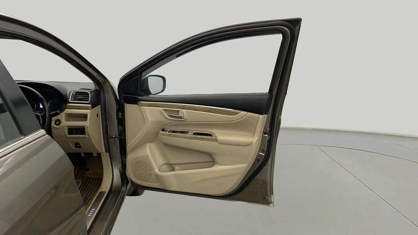 2020 Maruti Ciaz ALPHA 1.5 SHVS PETROL, Petrol, Manual, 37,537 km, RHS Front Door