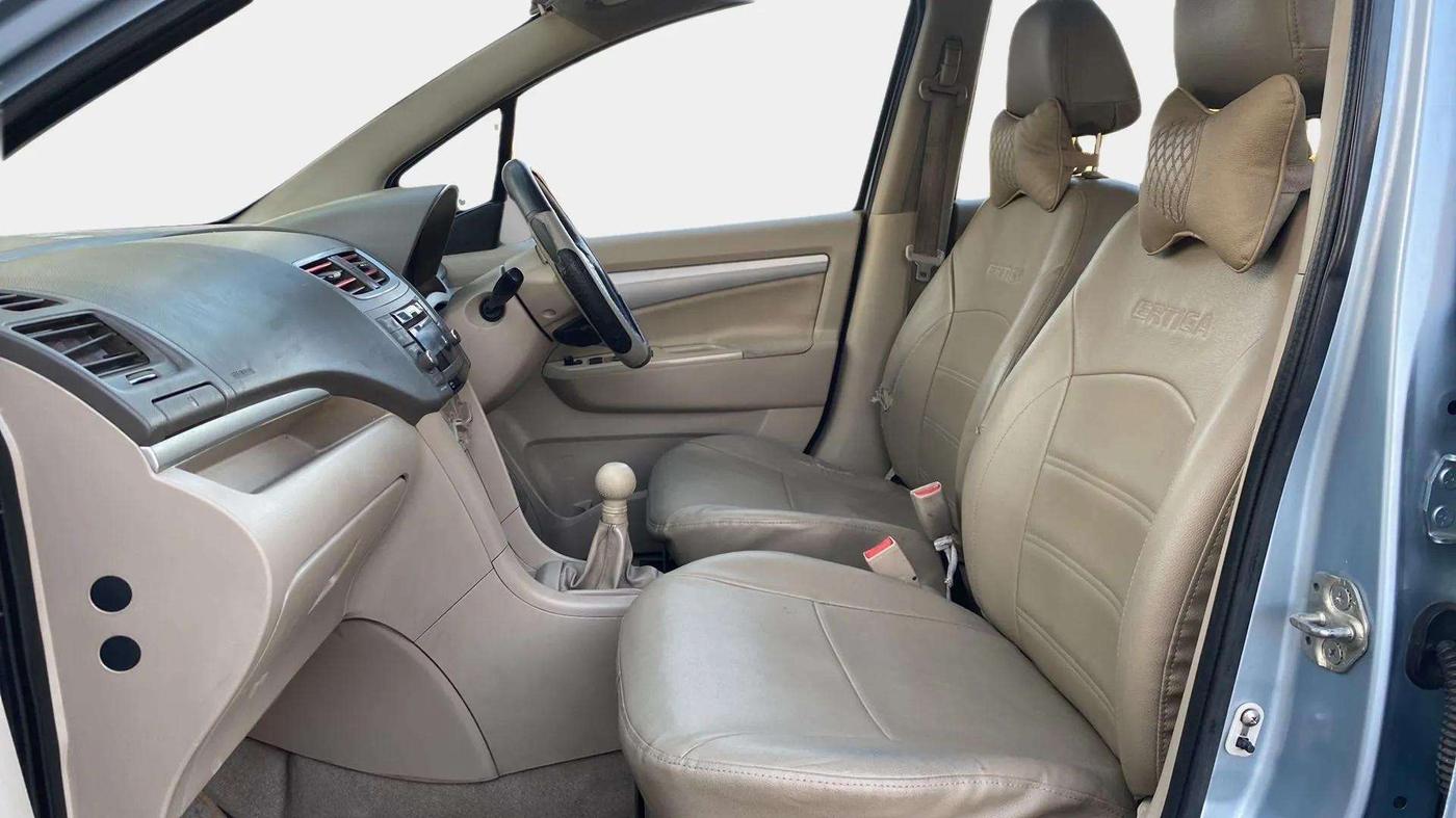2015 Maruti Ertiga VDI SHVS, Diesel, Manual, 1,07,203 km, Right Side Front Door Cabin