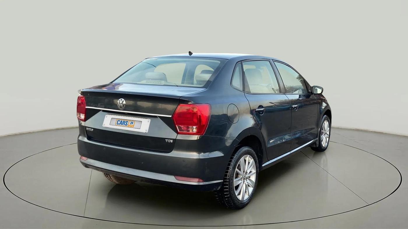 2017 Volkswagen Ameo HIGHLINE1.5L, Diesel, Manual, 42,092 km, Right Back Diagonal