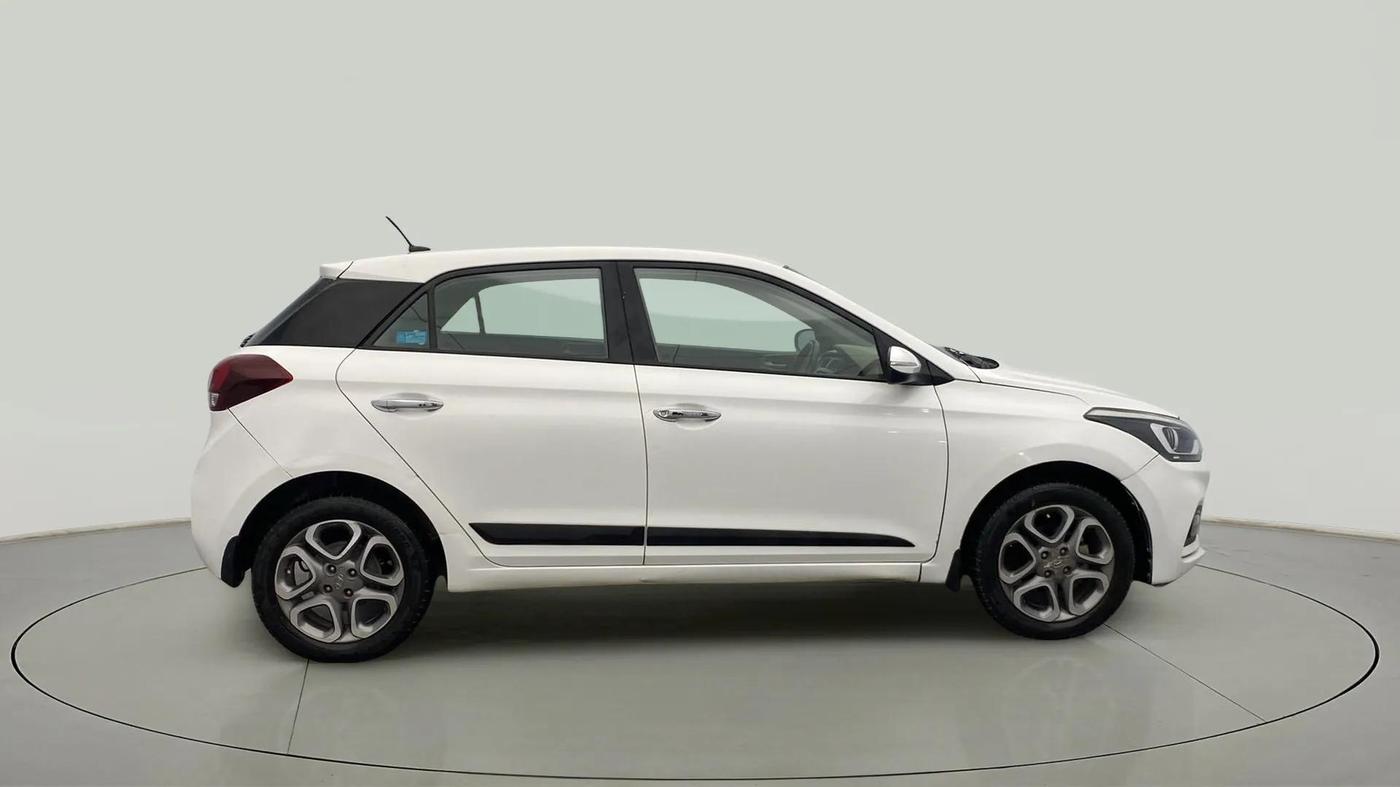 2020 Hyundai Elite i20 ASTA 1.2 (O), Petrol, Manual, 75,931 km, Right Side View