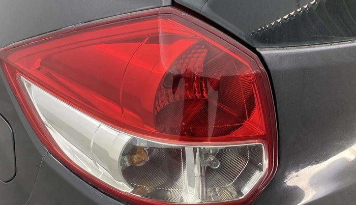 2013 Maruti Ertiga ZXI, Petrol, Manual, 64,428 km, Left tail light - Minor scratches