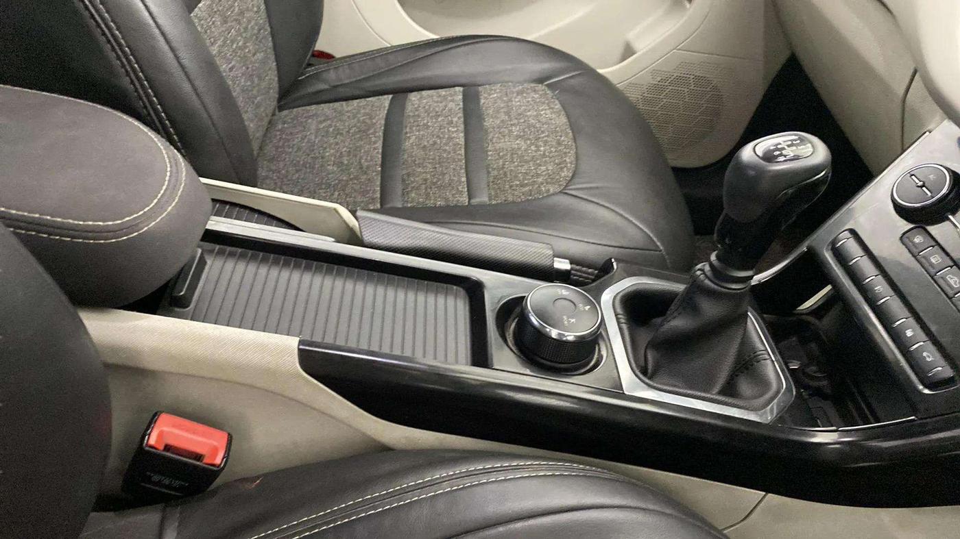2021 Tata NEXON XZ PLUS PETROL, Petrol, Manual, 84,408 km, Gear Lever
