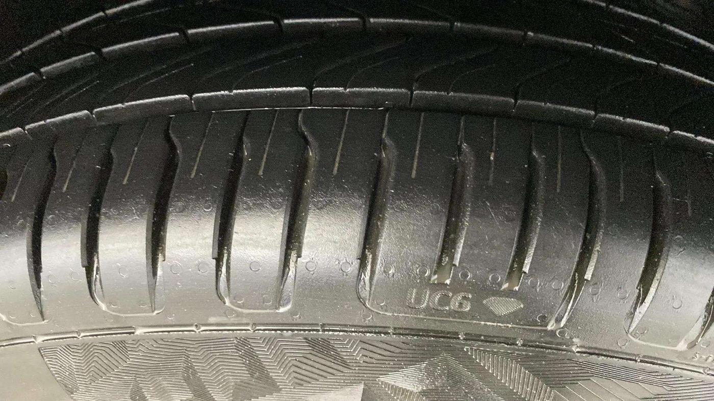 2021 Tata NEXON XZ PLUS PETROL, Petrol, Manual, 84,408 km, Right Front Tyre Tread
