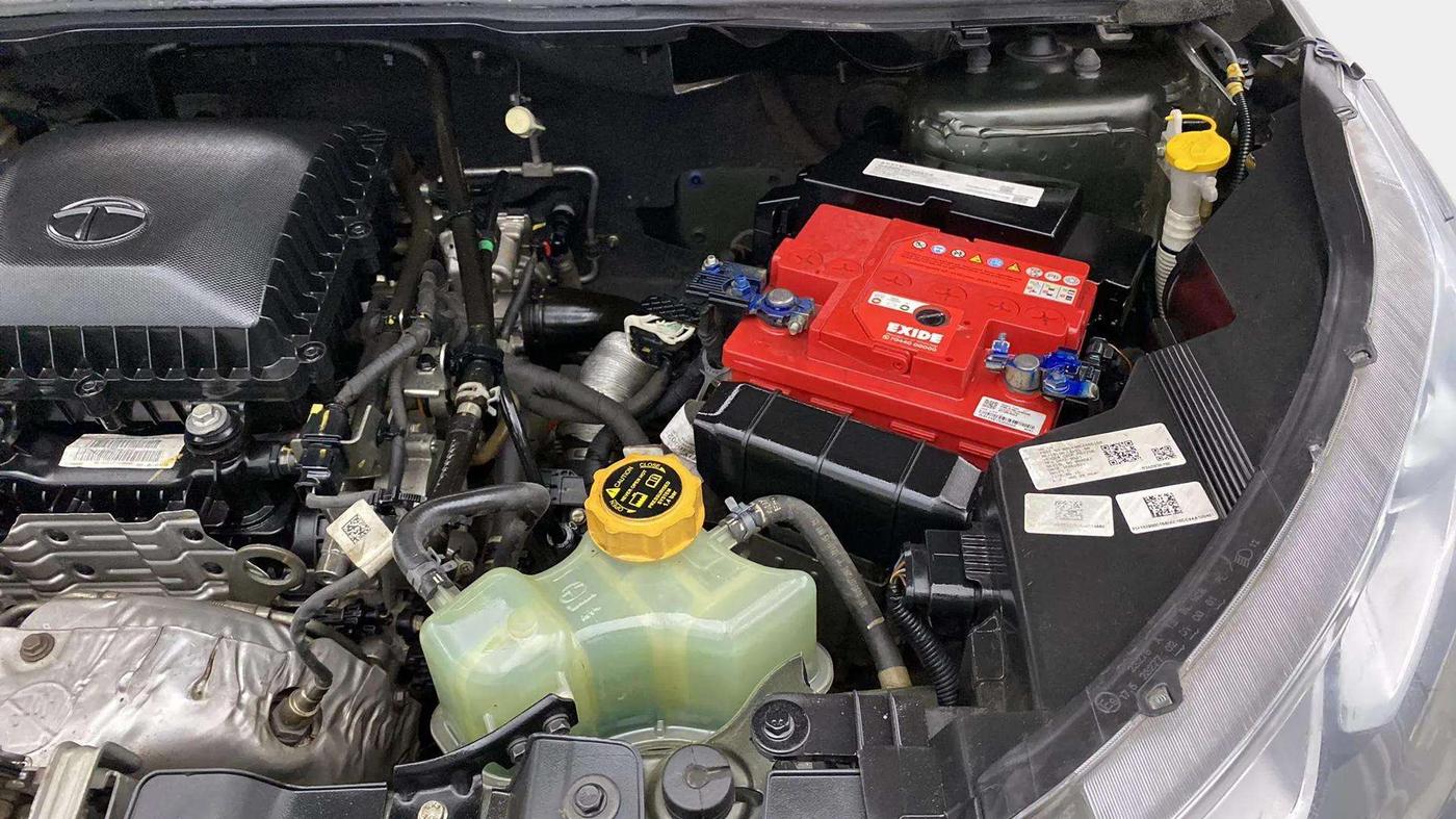 2021 Tata NEXON XZ PLUS PETROL, Petrol, Manual, 84,408 km, Engine View - Left