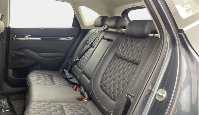 2021 KIA SELTOS HTX ANNIVERSARY EDITION 1.5 PETROL, Petrol, Manual, 21,335 km, Right Side Rear Door Cabin