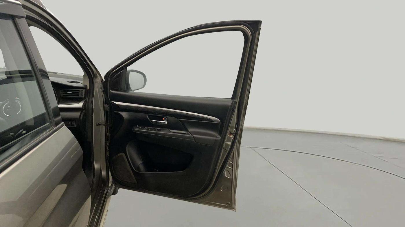 2021 Maruti XL6 ALPHA AT, Petrol, Automatic, 70,329 km, RHS Front Door