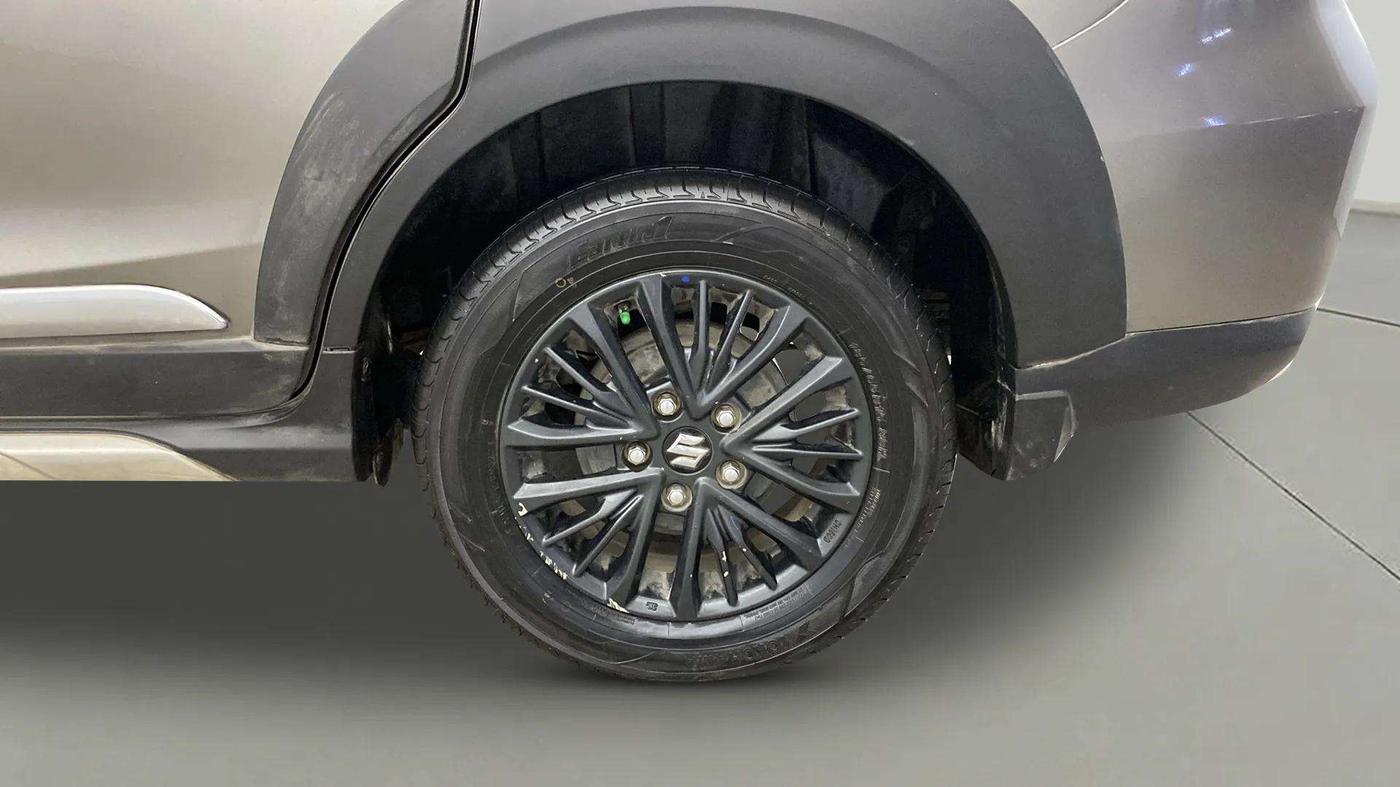2021 Maruti XL6 ALPHA AT, Petrol, Automatic, 70,329 km, Left Rear Wheel