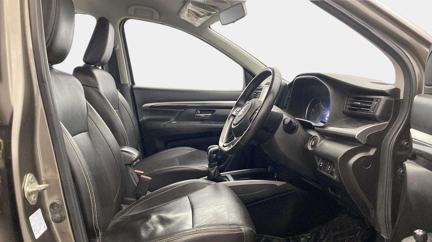 2021 Maruti XL6 ALPHA AT, Petrol, Automatic, 70,329 km, Right Side Front Door Cabin