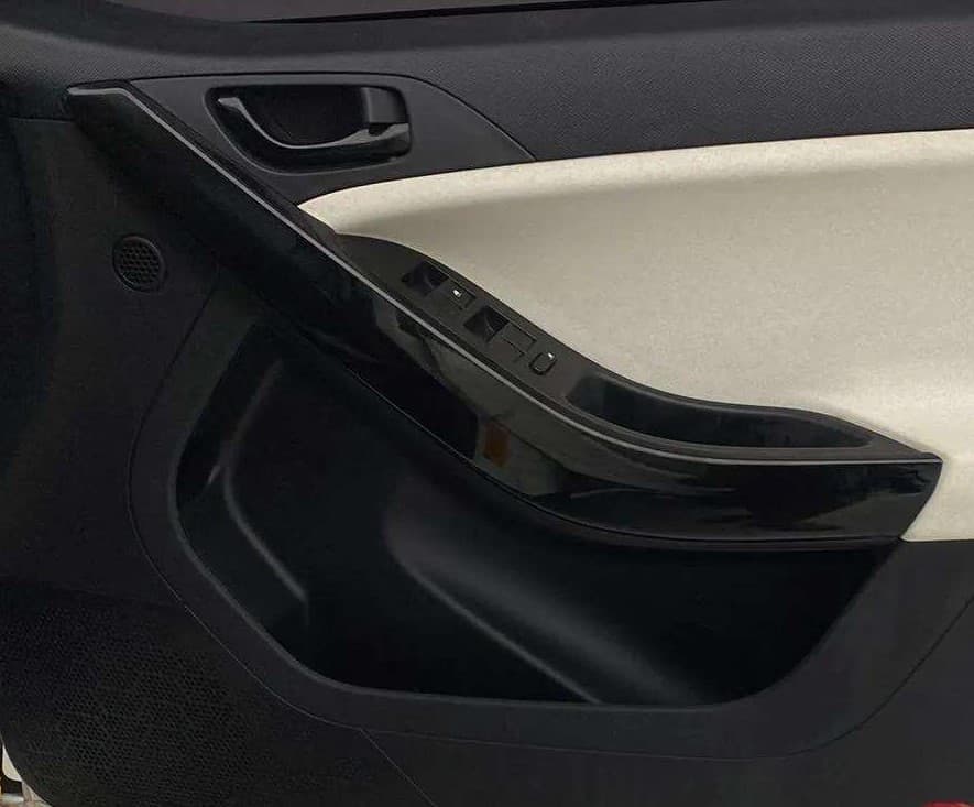 2023 Tata NEXON PURE SUNROOF 1.5 DIESEL, Diesel, Manual, 15,994 km, Driver Side Door Panels Control