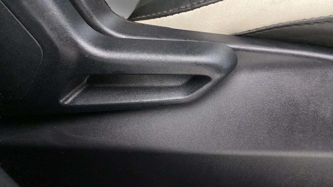 2023 Tata NEXON PURE SUNROOF 1.5 DIESEL, Diesel, Manual, 15,994 km, Driver Side Adjustment Panel