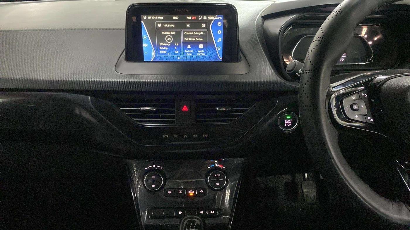 2023 Tata NEXON XZ PLUS PETROL SUNROOF DARK EDITION, Petrol, Manual, 17,094 km, Air Conditioner