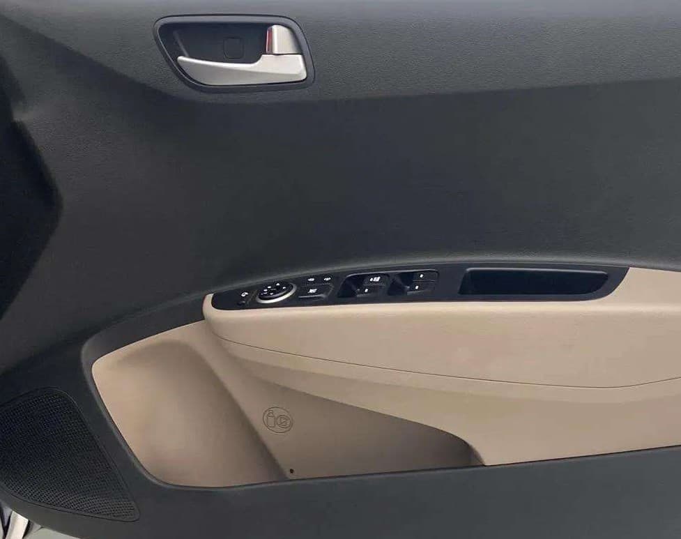 2019 Hyundai Grand i10 SPORTZ 1.2 KAPPA VTVT, Petrol, Manual, 26,930 km, Driver Side Door Panels Control