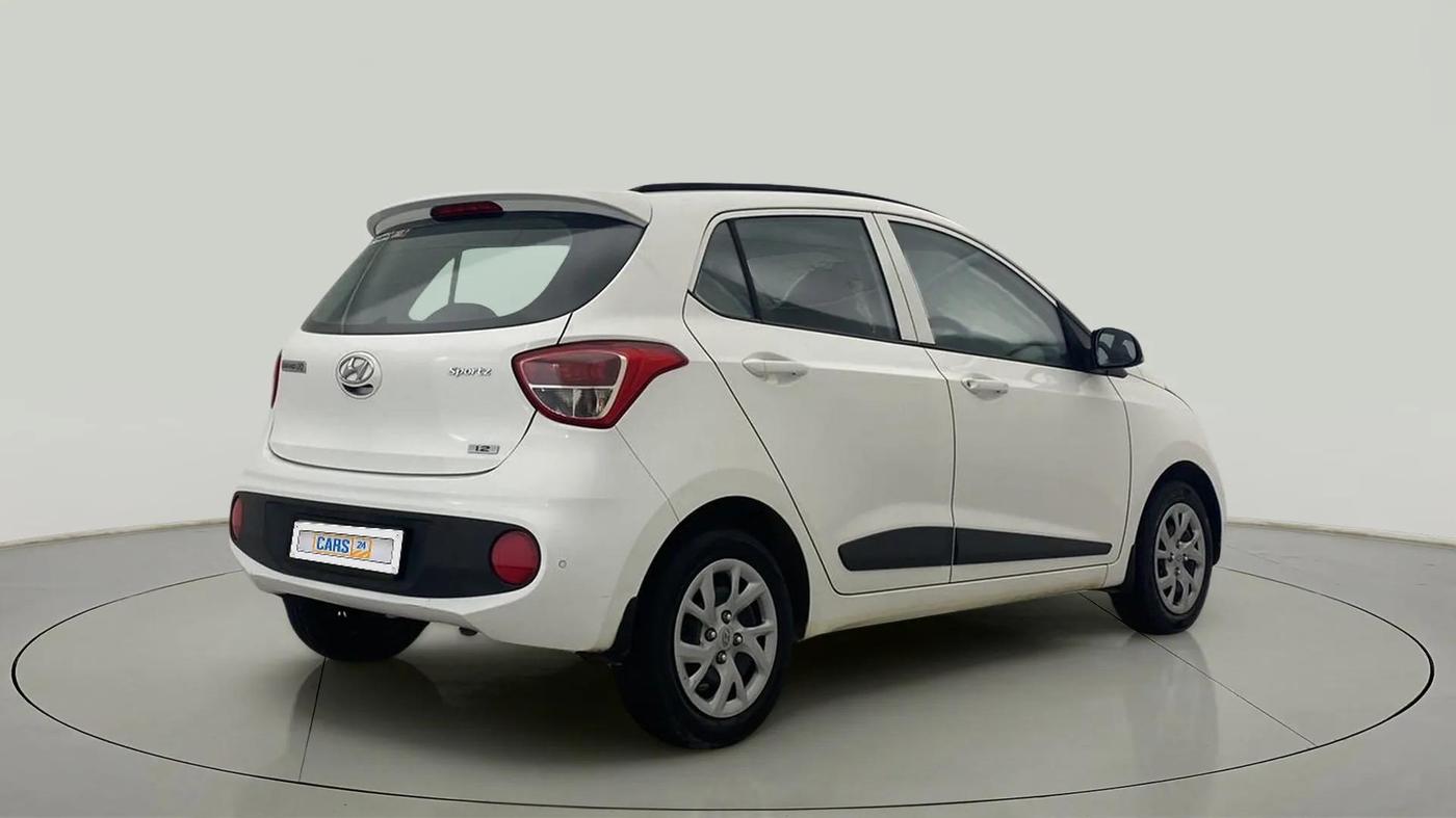 2019 Hyundai Grand i10 SPORTZ 1.2 KAPPA VTVT, Petrol, Manual, 26,930 km, Right Back Diagonal