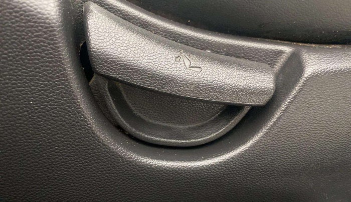 2019 Hyundai Grand i10 SPORTZ 1.2 KAPPA VTVT, Petrol, Manual, 26,930 km, Driver Side Adjustment Panel