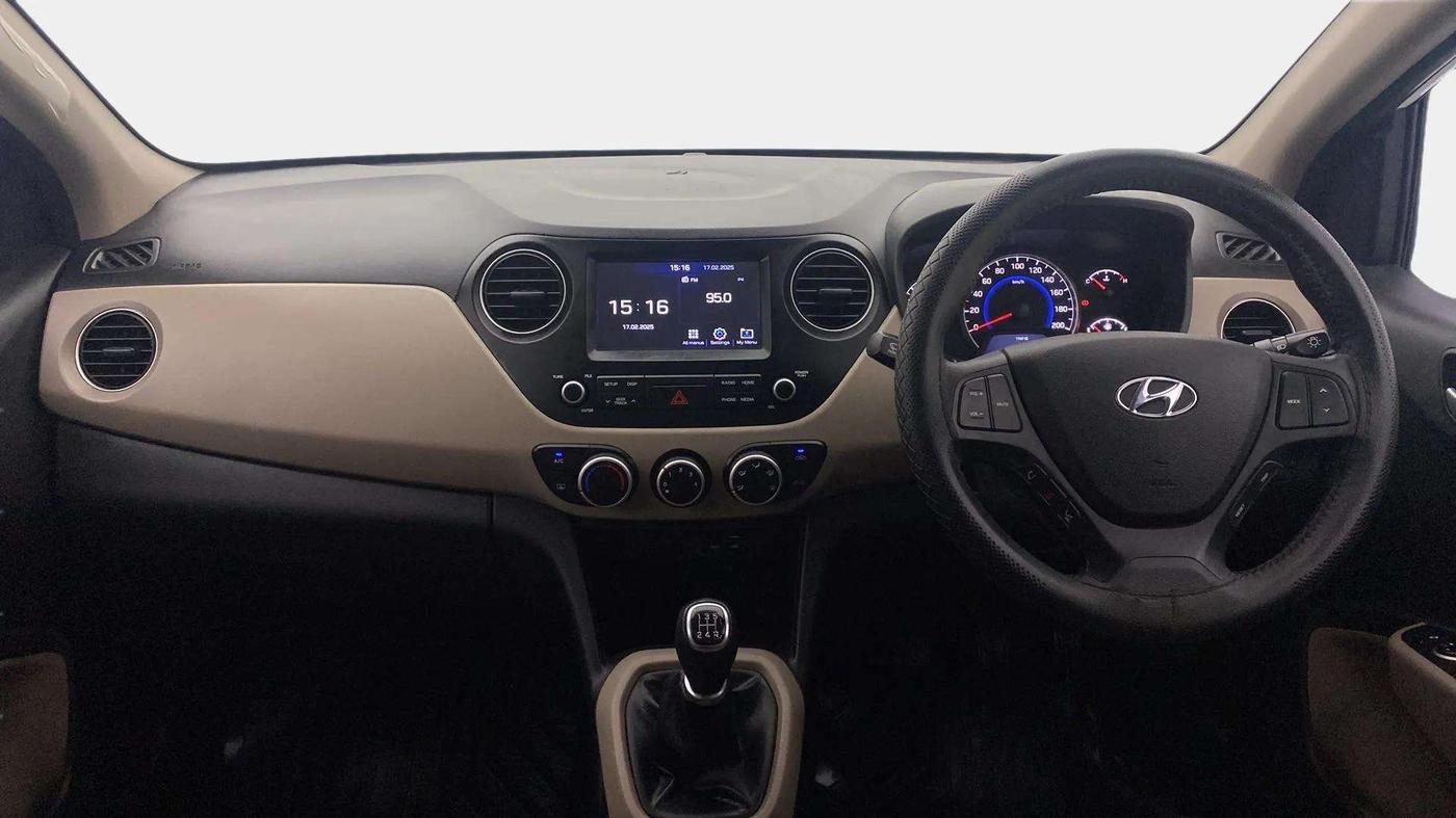 2019 Hyundai Grand i10 SPORTZ 1.2 KAPPA VTVT, Petrol, Manual, 26,930 km, Dashboard