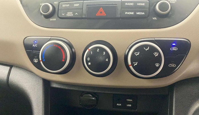 2019 Hyundai Grand i10 SPORTZ 1.2 KAPPA VTVT, Petrol, Manual, 26,930 km, AC Unit - Directional switch has minor damage