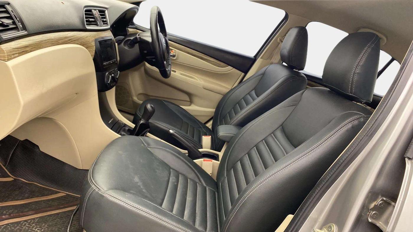 2021 Maruti Ciaz SIGMA 1.5 SHVS MT  PETROL, Petrol, Manual, 48,722 km, Right Side Front Door Cabin