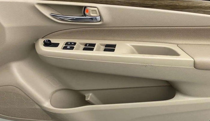 2021 Maruti Ciaz SIGMA 1.5 SHVS MT  PETROL, Petrol, Manual, 48,701 km, Driver Side Door Panels Control