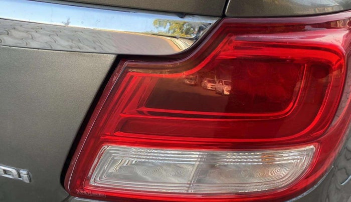 2019 Maruti Dzire VDI, Diesel, Manual, 41,854 km, Right tail light - Minor scratches