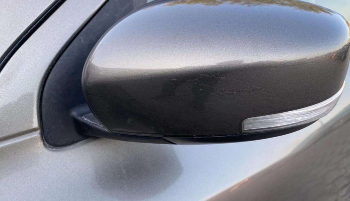 2019 Maruti Dzire VDI, Diesel, Manual, 41,854 km, Left rear-view mirror - Mirror motor not working